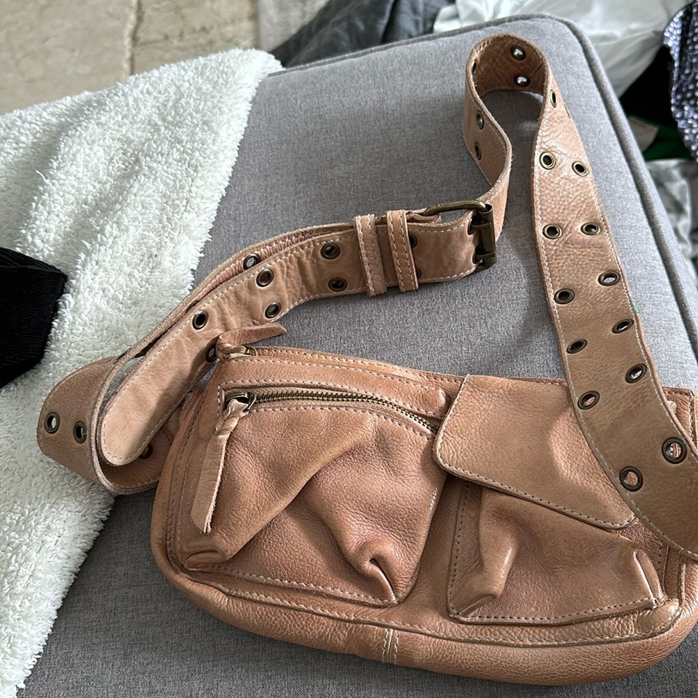 Free people wade leather sling in tan leather